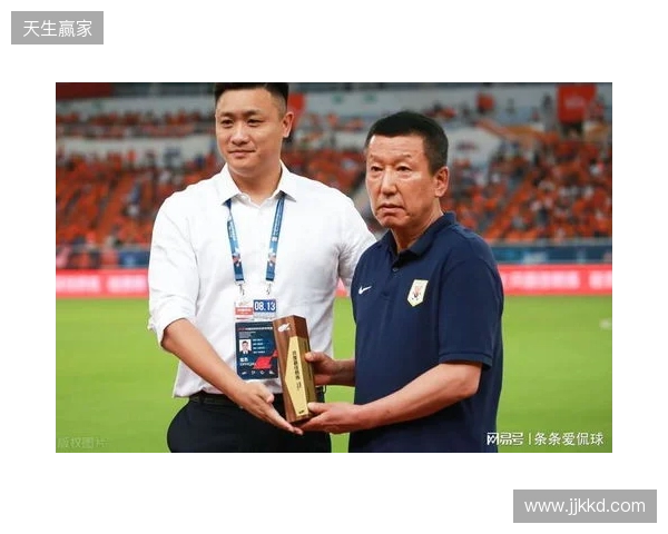 新帅来啦！玉昆球迷会：乔迪已经抵达玉溪