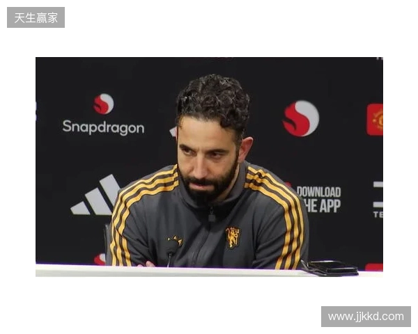 阿莫林:梅努会首发吗?我不知道;我觉得球员们没想着进前五 阿莫林:梅努会首发吗?我不知道;我觉得球员们没想着进前五