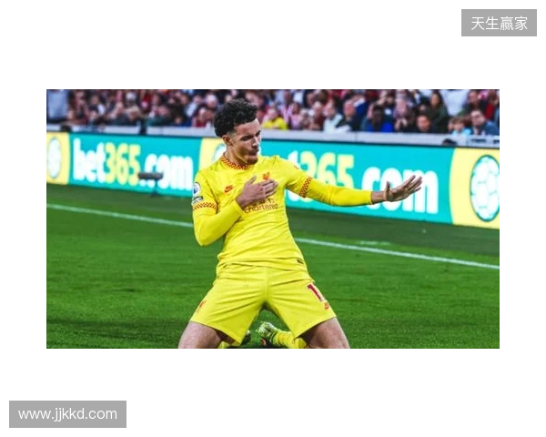 已翻篇！琼斯：萨拉赫采访风波后已向全队道歉，大家对他态度没变