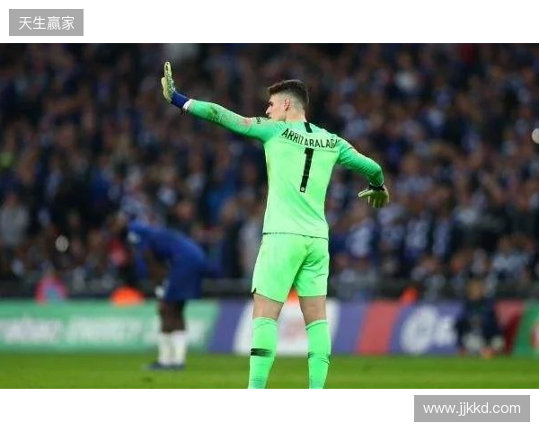 德塞利:切尔西门将达不到水准,应升级这位置&至少得不犯错 德塞利:切尔西门将达不到水准,应升级这位置&至少得不犯错